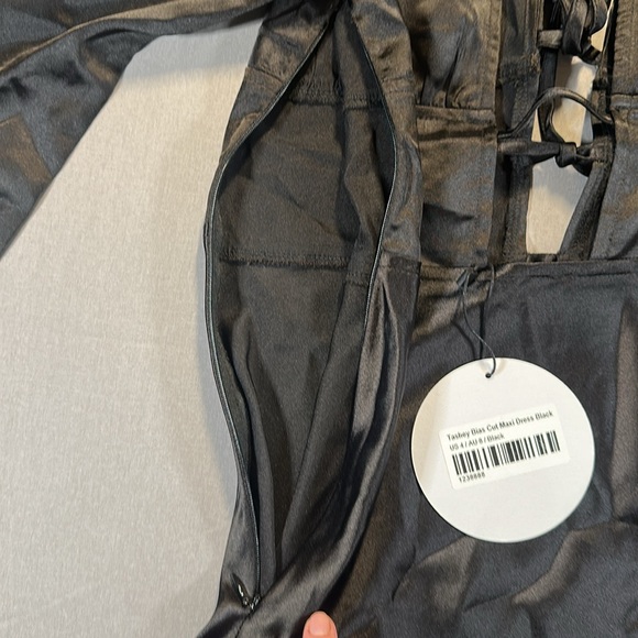 NWT Princess Polly Tashey Bias Cut Maxi Dress, Long Sleeve, Deep V, Black - US 4 - Picture 12 of 16